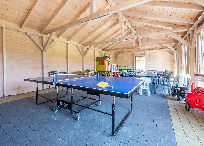 Sloneczny Brzeg 米耶伦科